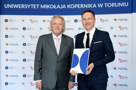 Kliknij, aby powiększyć zdjęcie.