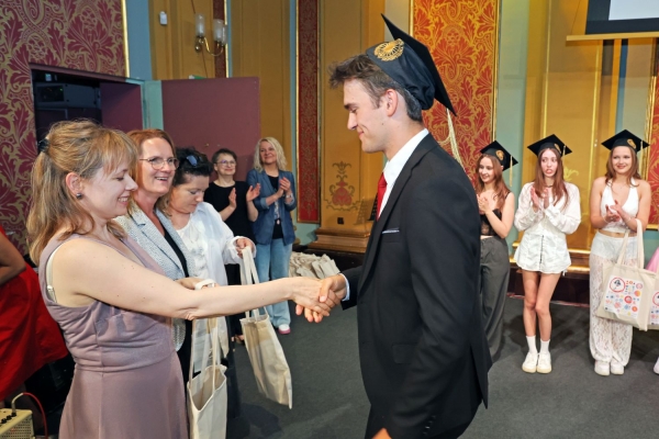Kliknij, aby powiększyć zdjęcie.