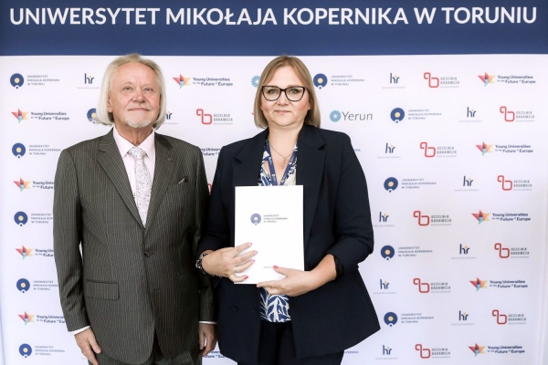 Kliknij, aby powiększyć zdjęcie.