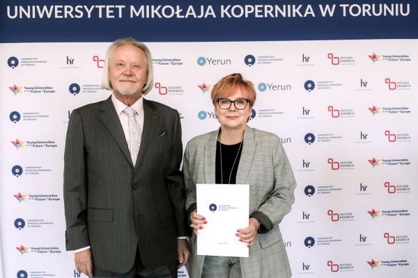 Kliknij, aby powiększyć zdjęcie.