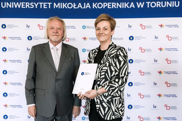 Kliknij, aby powiększyć zdjęcie.