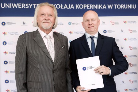 Kliknij, aby powiększyć zdjęcie.