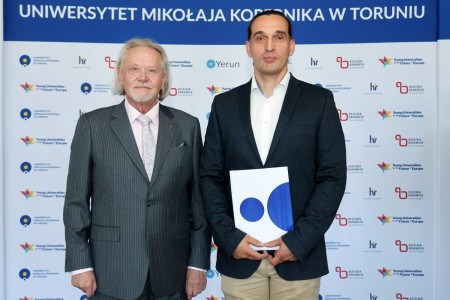 Kliknij, aby powiększyć zdjęcie.