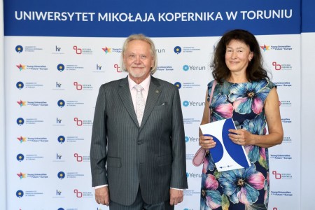 Kliknij, aby powiększyć zdjęcie.