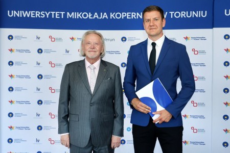 Kliknij, aby powiększyć zdjęcie.