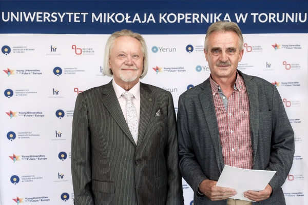 Kliknij, aby powiększyć zdjęcie.