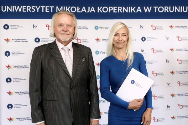 Kliknij, aby powiększyć zdjęcie.