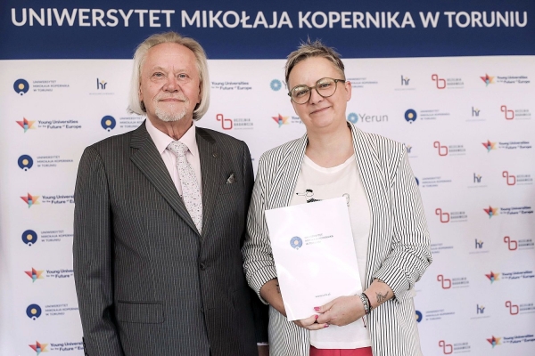 Kliknij, aby powiększyć zdjęcie.