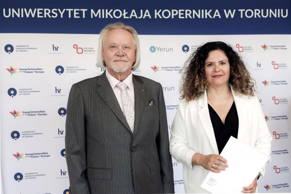 Kliknij, aby powiększyć zdjęcie.