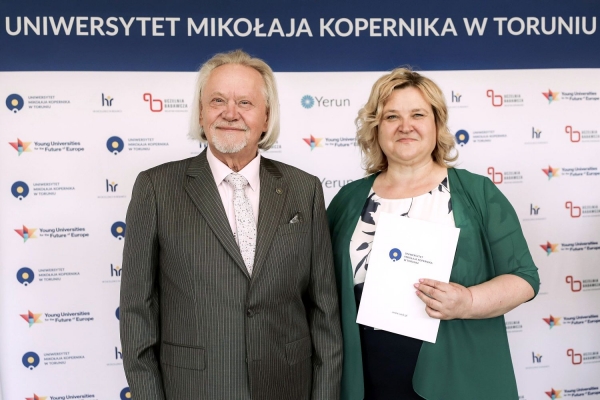 Kliknij, aby powiększyć zdjęcie.