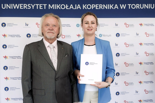 Kliknij, aby powiększyć zdjęcie.