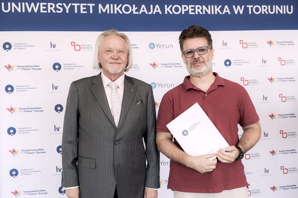 Kliknij, aby powiększyć zdjęcie.