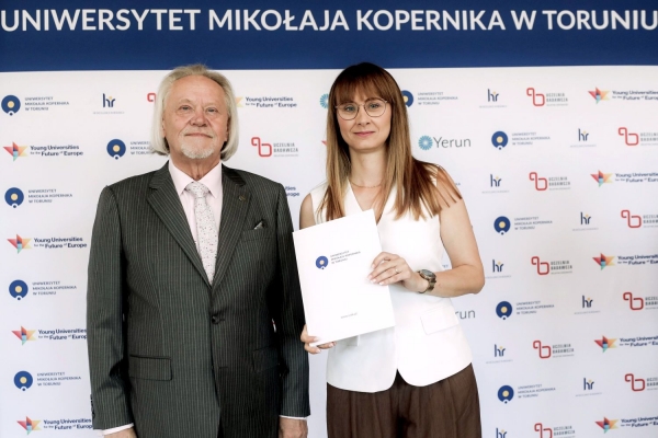 Kliknij, aby powiększyć zdjęcie.