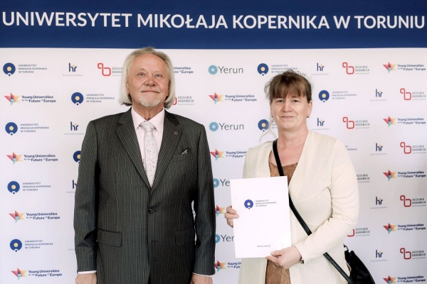 Kliknij, aby powiększyć zdjęcie.