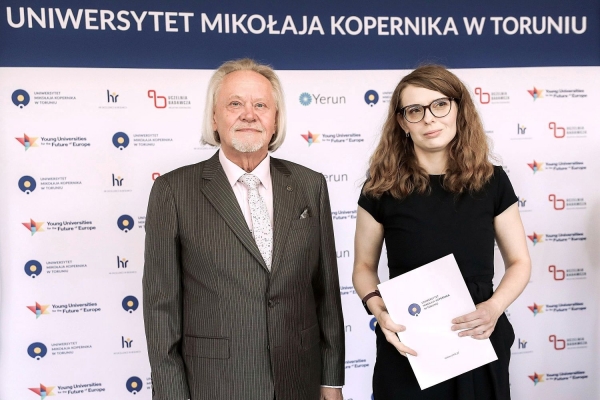 Kliknij, aby powiększyć zdjęcie.