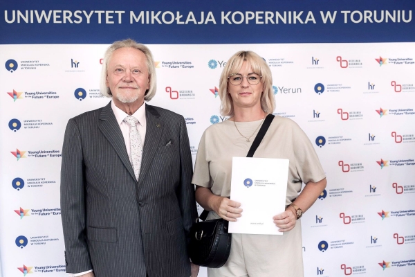 Kliknij, aby powiększyć zdjęcie.