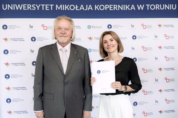Kliknij, aby powiększyć zdjęcie.