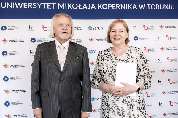 Kliknij, aby powiększyć zdjęcie.