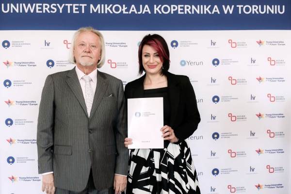 Kliknij, aby powiększyć zdjęcie.
