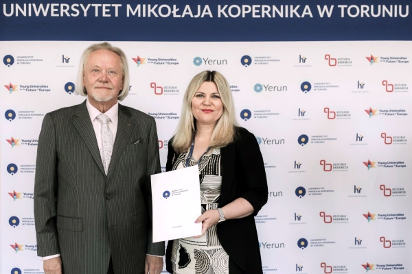 Kliknij, aby powiększyć zdjęcie.