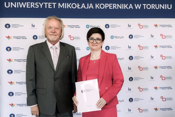 Kliknij, aby powiększyć zdjęcie.
