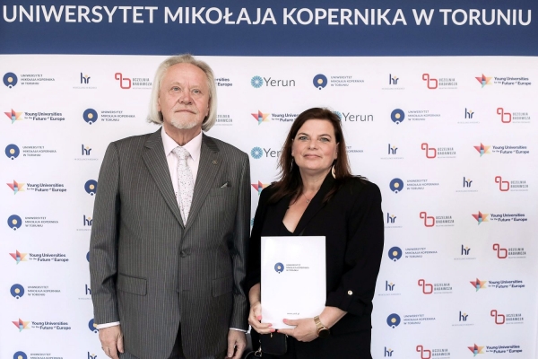 Kliknij, aby powiększyć zdjęcie.