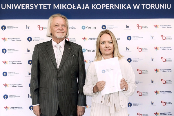 Kliknij, aby powiększyć zdjęcie.