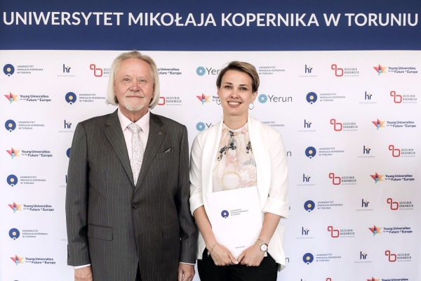 Kliknij, aby powiększyć zdjęcie.