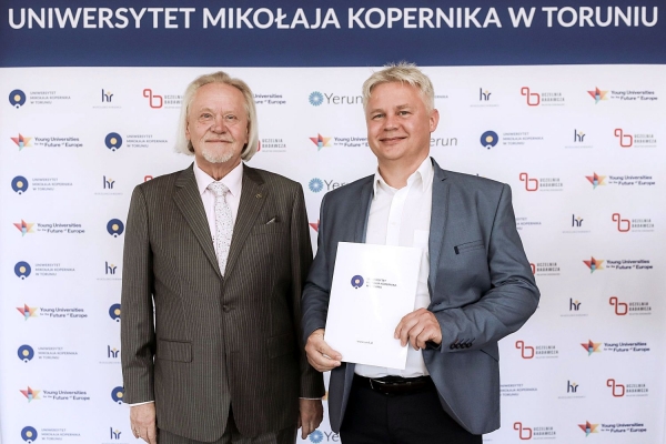Kliknij, aby powiększyć zdjęcie.