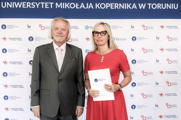 Kliknij, aby powiększyć zdjęcie.