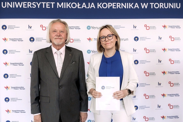 Kliknij, aby powiększyć zdjęcie.