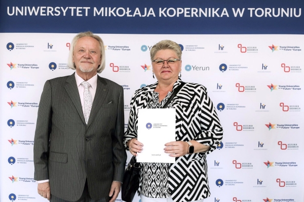Kliknij, aby powiększyć zdjęcie.