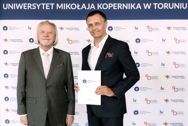 Kliknij, aby powiększyć zdjęcie.