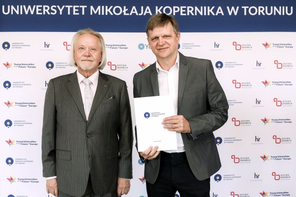 Kliknij, aby powiększyć zdjęcie.