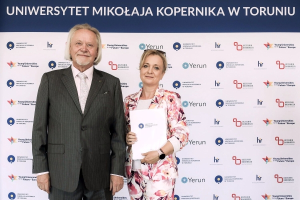 Kliknij, aby powiększyć zdjęcie.