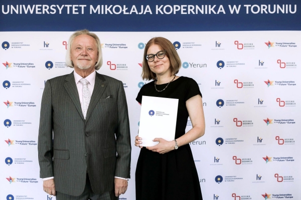 Kliknij, aby powiększyć zdjęcie.