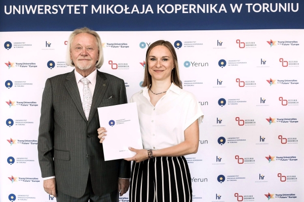 Kliknij, aby powiększyć zdjęcie.