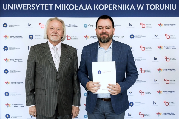 Kliknij, aby powiększyć zdjęcie.