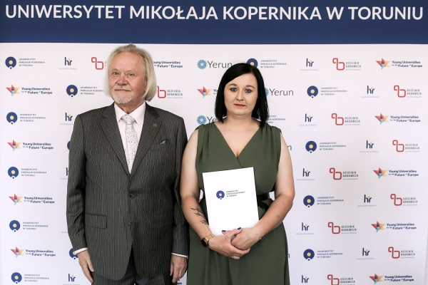 Kliknij, aby powiększyć zdjęcie.
