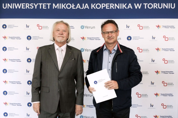 Kliknij, aby powiększyć zdjęcie.