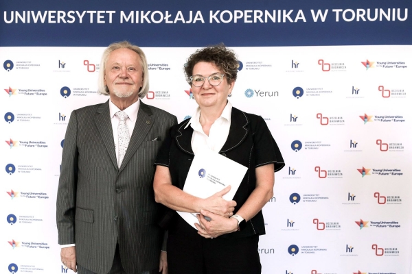 Kliknij, aby powiększyć zdjęcie.