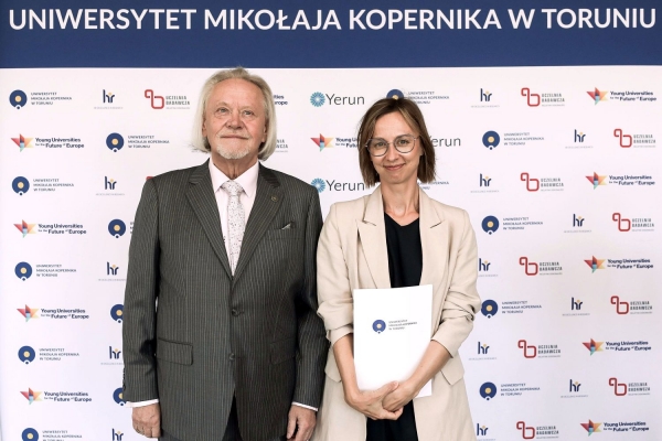 Kliknij, aby powiększyć zdjęcie.