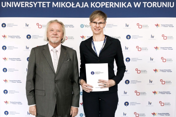 Kliknij, aby powiększyć zdjęcie.