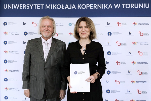 Kliknij, aby powiększyć zdjęcie.