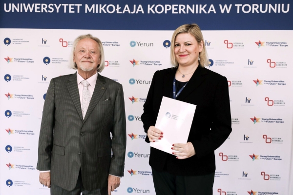 Kliknij, aby powiększyć zdjęcie.