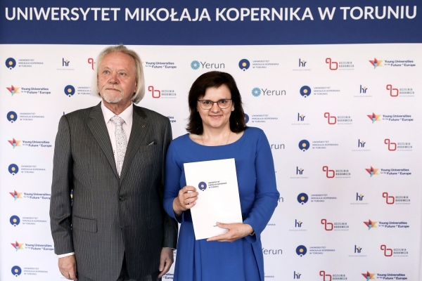 Kliknij, aby powiększyć zdjęcie.