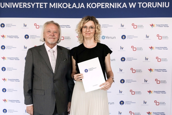 Kliknij, aby powiększyć zdjęcie.