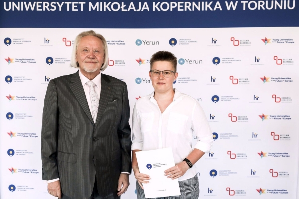 Kliknij, aby powiększyć zdjęcie.