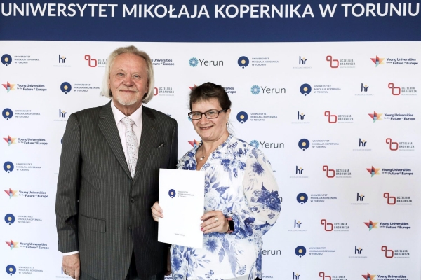 Kliknij, aby powiększyć zdjęcie.