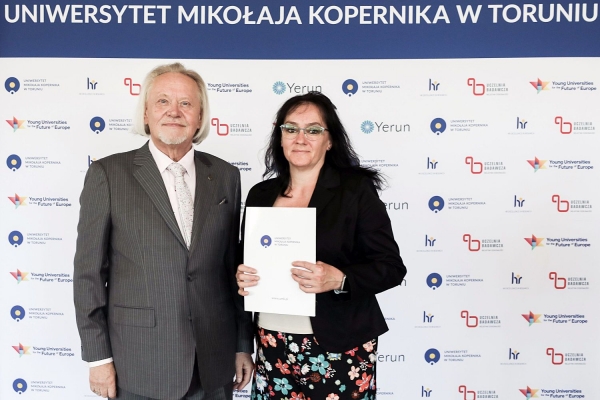 Kliknij, aby powiększyć zdjęcie.
